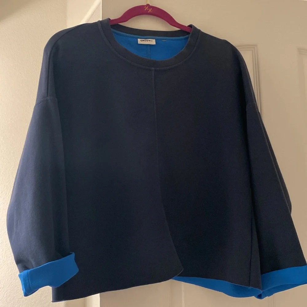 Light Pullover - Picture 3 of 3